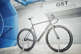 Ultimate-CF-SLX-Prototype-in-wind-tunnel-by-Rene-Zieger.jpg