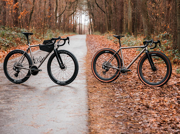 Eddy Merckx enrichit sa gamme Corsa avec deux modèles en titane