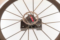 Roue-LW-Disc-Eurobike-2013-002.jpg