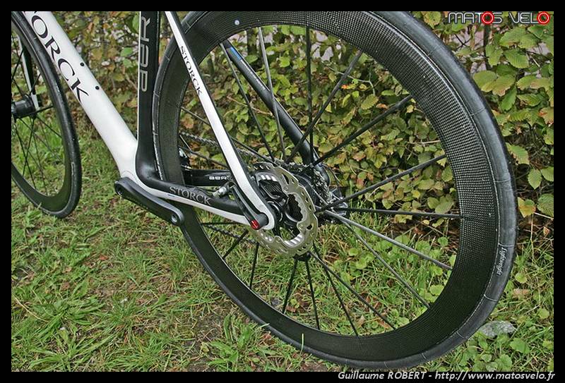 Eurobike 2014 de la couleur chez Lightweight et une roue a disques Matos velo actualites velo de route gravel et tests de materiel cyclisme