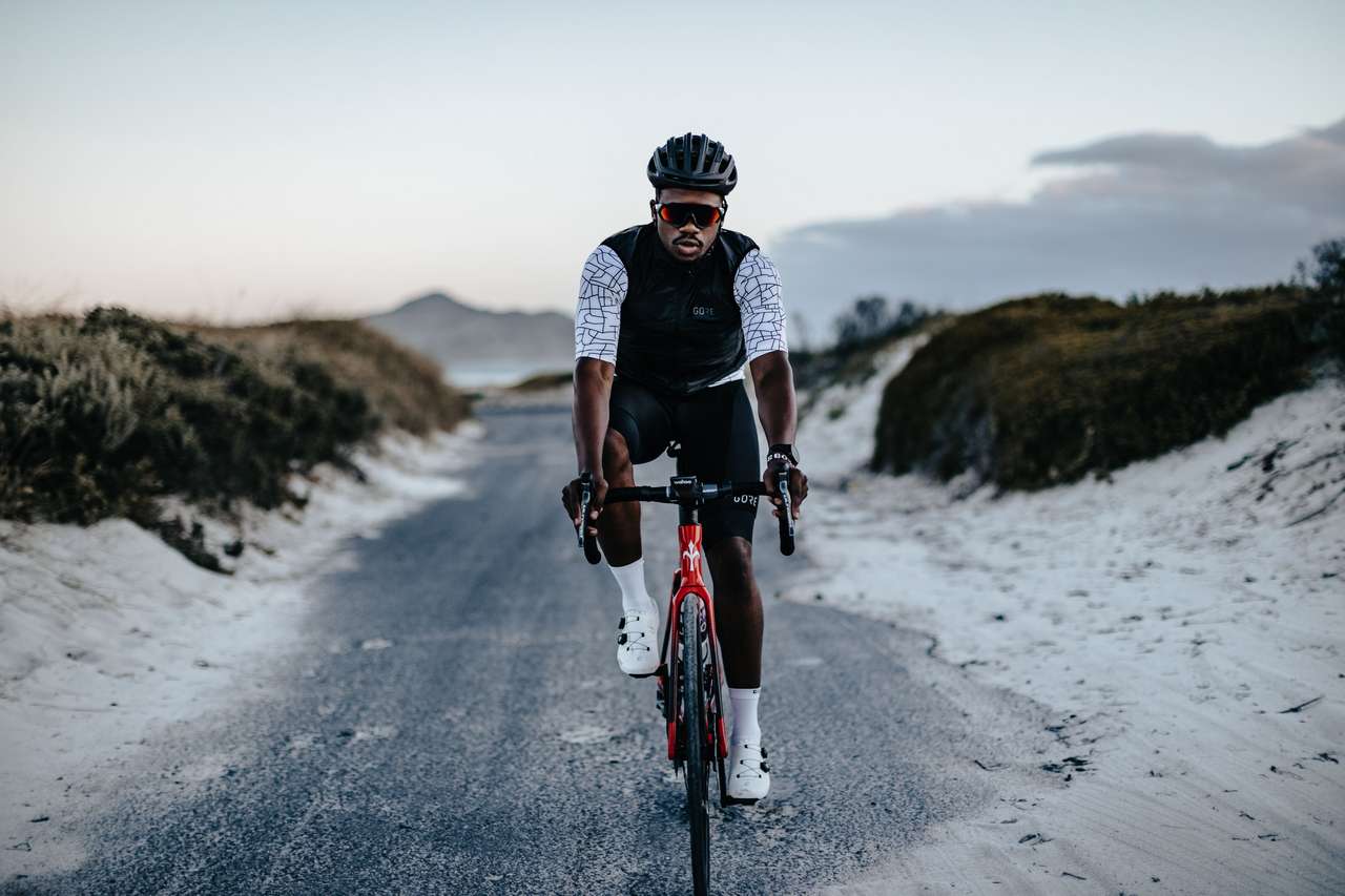 Gore Cancellara Chasing