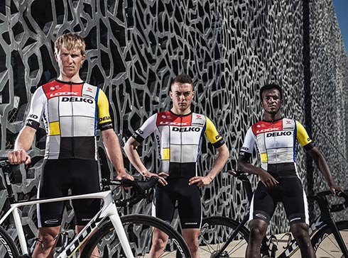 L quipe Delko portera un maillot LOOK 1985 pour Paris Roubaix