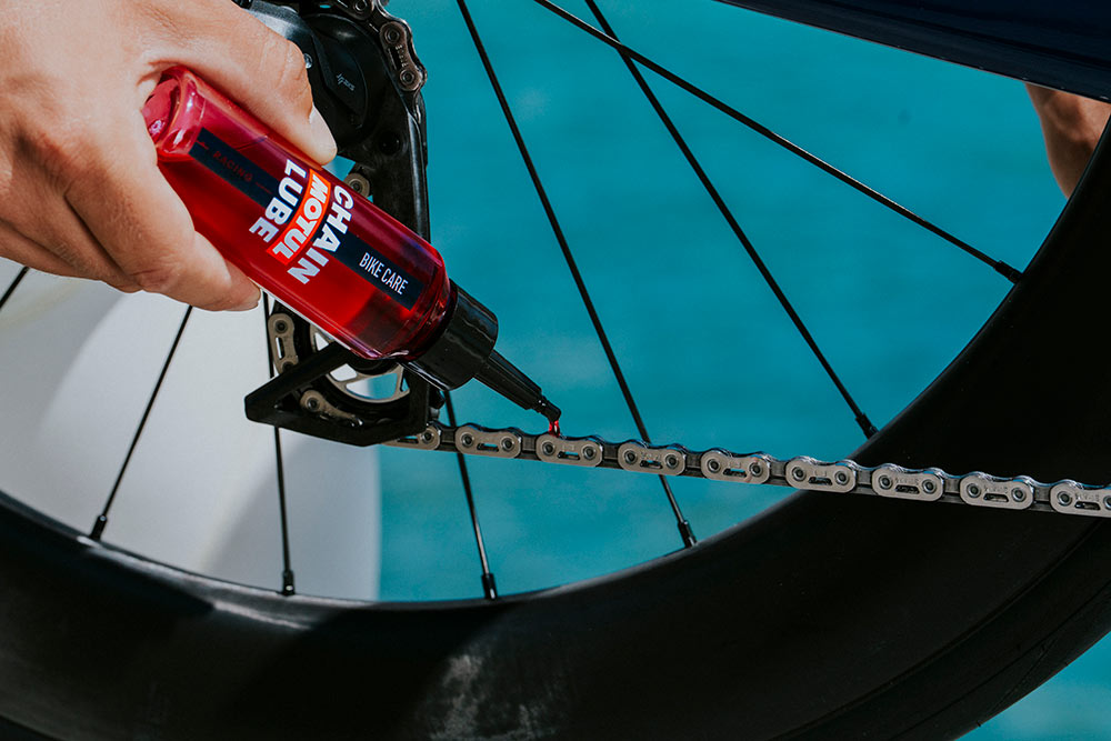 Racing Chain Lube, le lubrifiant pour chaîne de vélo de Motul
