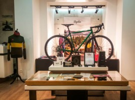 Rapha-Pop-Up-Store-Paris-001.jpg