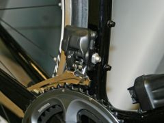 Ultegra-Di2-derailleur-avant.jpg