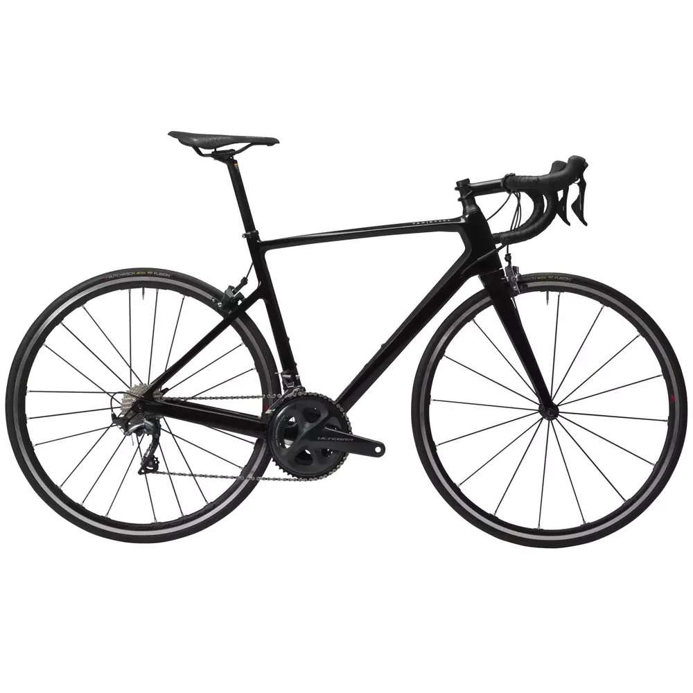 Nouvelle gamme carbone Van Rysel 2021 avec la plateforme endurance EDR CF Matos velo actualites velo de route gravel et tests de materiel cyclisme