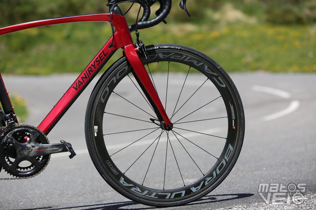 Test du Van Rysel Ultra RCR CF Super Record Rosso Edition Matos