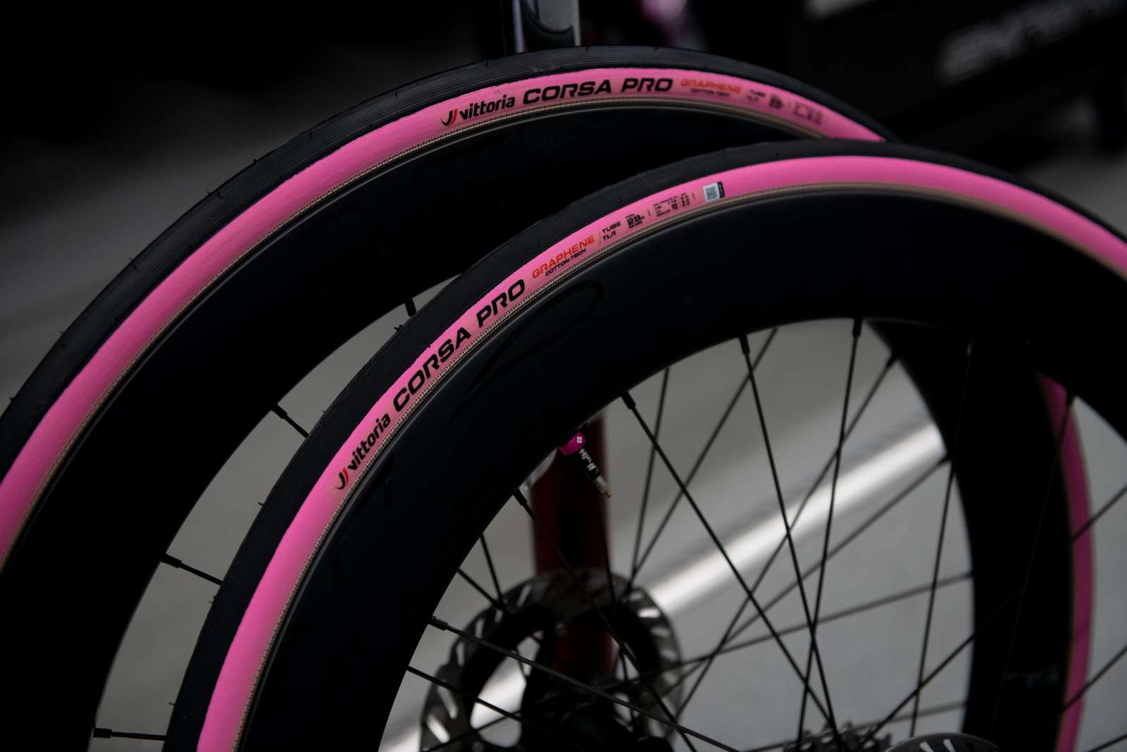 Giro pro deals top