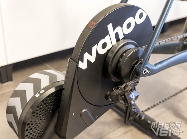 Le changement de vitesse virtuel Zwift Cog d barque sur le Wahoo