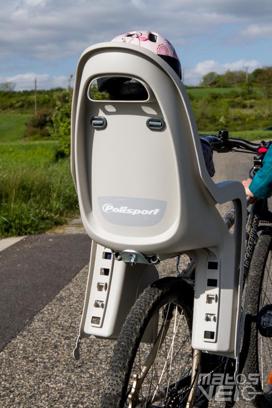 Test du porte-bébé Groovy et du casque enfant Birdy - Matos vélo,  actualités vélo de route et tests de matériel cyclisme