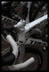 Trek-Madone-7_1-border.jpg