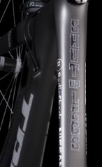 TK12_Madone_JensVoight_Legs2.jpg