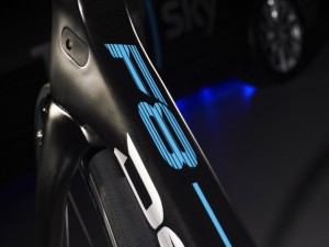 Team-Sky-Pinarello-Dogma-F8-MV-2.jpg