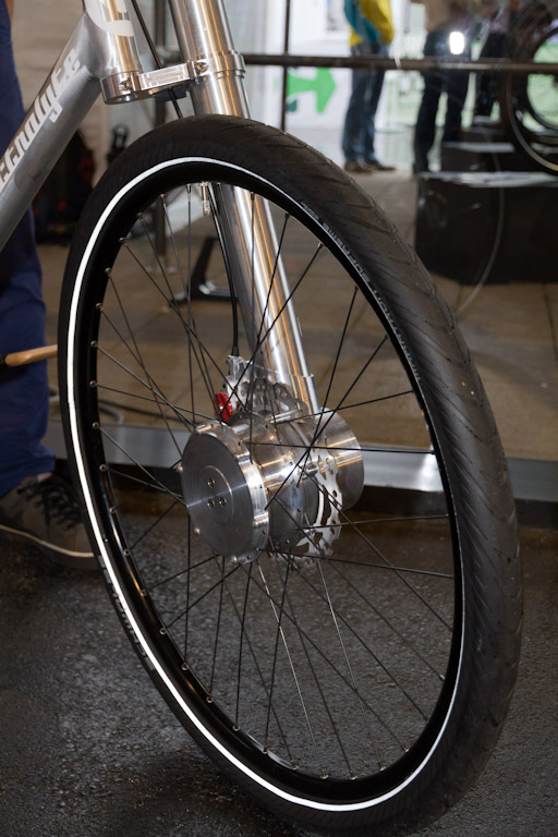 Velo store fourche monobras