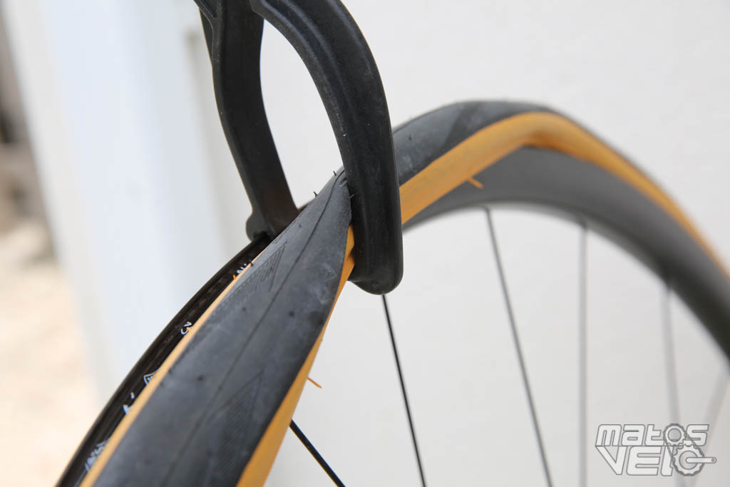 Pince démonte pneu vélo  TireTamer™ – CyclMania