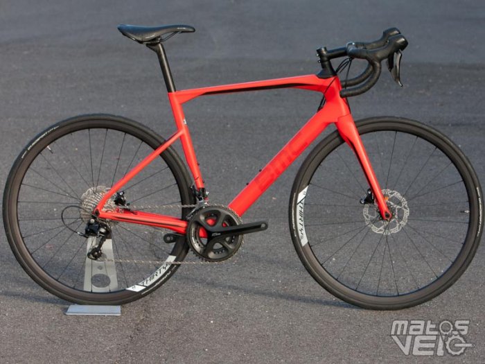 BMC-Roadmachine-02-105-042.jpg