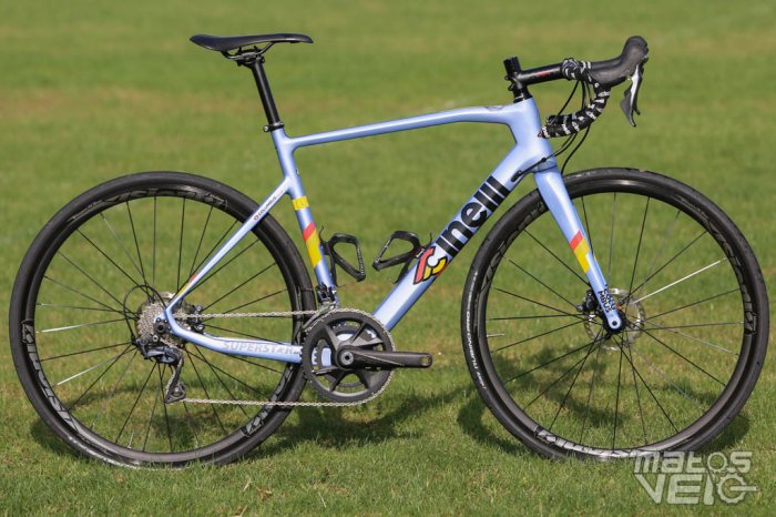 Essai du Cinelli Superstar Disc une ame de competiteur Matos velo actualites velo de route gravel et tests de materiel cyclisme