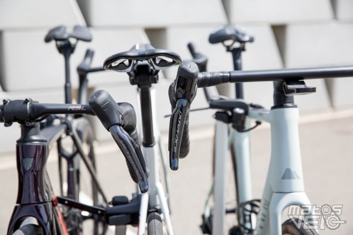 Point Support vélo au mur avec attache par la pédale jusqu'à 30 kg