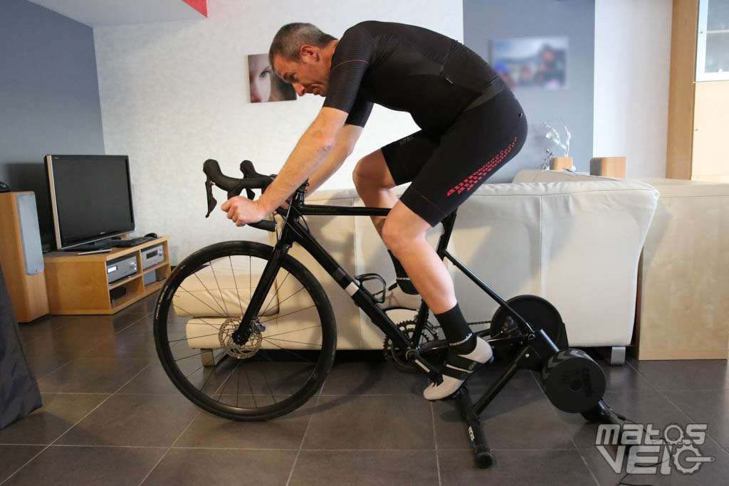 On a testé le Home trainer Wahoo Kickr Core, l'une des stars du confinement