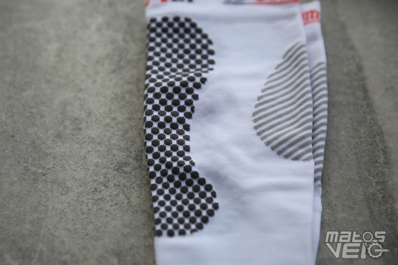 Essai des chaussettes de compression défatigantes CIMALP - Matos vélo,  actualités vélo de route et tests de matériel cyclisme