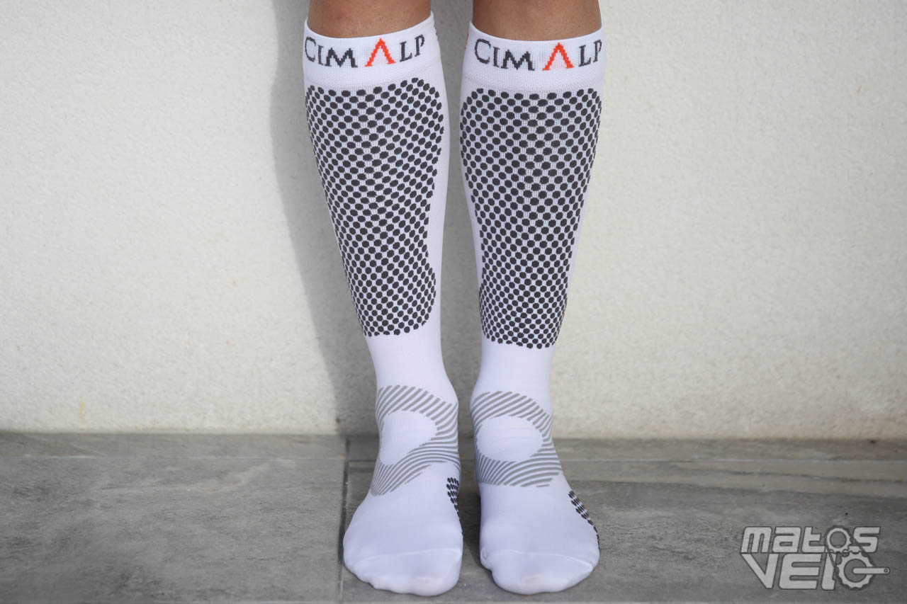 Essai des chaussettes de compression défatigantes CIMALP - Matos vélo,  actualités vélo de route et tests de matériel cyclisme