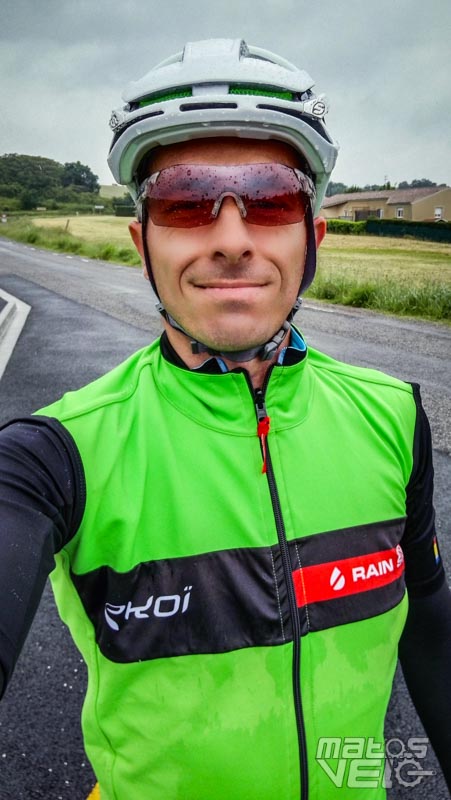 Test du gilet vélo sans manches Ekoï Reverso Rain Stop - Matos vélo,  actualités vélo de route et tests de matériel cyclisme