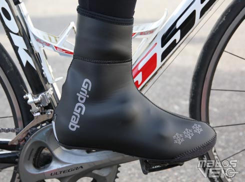 Couvre-Chaussures de Cyclisme Couvre-Chaussures Chauds de vélo imperméables réutilisables avec Conception réfléchissante pour Hommes Femmes Vélo de Route Montagne VTT Accessoires 