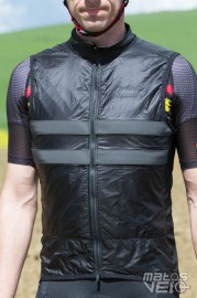 Gilet-Rapha-Brevet-Insulated-007.jpg