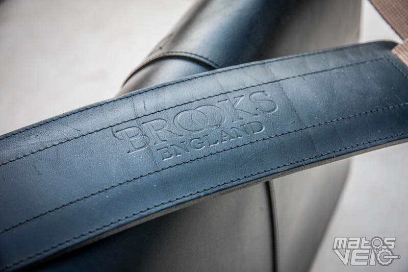 brooks barbican leather